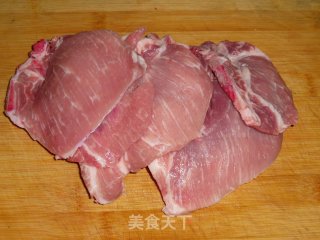 黑椒炸猪排的做法步骤：1