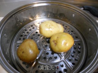 香煎土豆饼的做法步骤：1