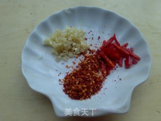 乡间小炒：豆角干炒五花肉的做法步骤：2