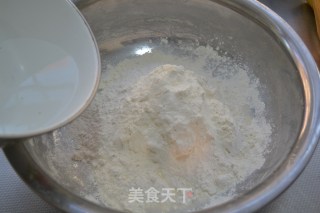 家传的【牛肉水饺】（28图超详解拌馅儿，两种包法）的做法步骤：1