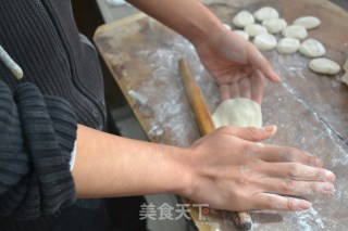 家传的【牛肉水饺】（28图超详解拌馅儿，两种包法）的做法步骤：13