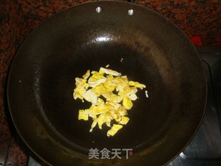 五彩炒饭的做法步骤：2