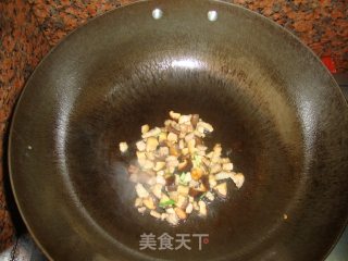 五彩炒饭的做法步骤：4