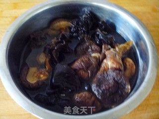 【包子技巧】素三鲜包子做法的做法步骤：3