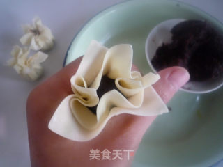 香酥豆沙云吞的做法步骤：3