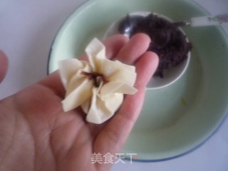 香酥豆沙云吞的做法步骤：4