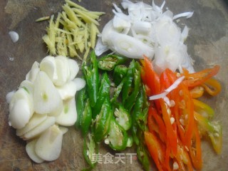 ﻿辣炒鸡心的做法步骤：3
