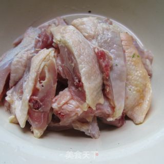 荷叶米粉鸡的做法步骤：1