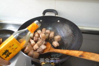 我吃南瓜，你吃肉 【红烧肉焖南瓜】的做法步骤：4