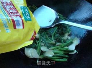 家常小菜——菠菜烧百合的做法步骤：8