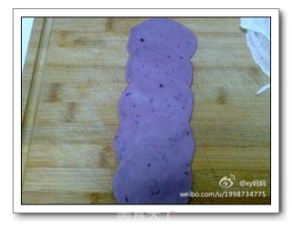 紫色玫瑰馒头的做法步骤：9