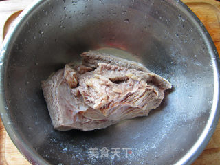 茄汁红烧牛肉面的做法步骤：2