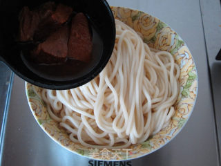 茄汁红烧牛肉面的做法步骤：23