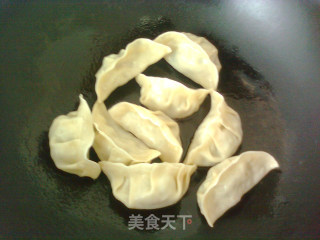 糖醋烤饺——（蒸饺+糖醋烤饺）一饺两吃的做法步骤：16