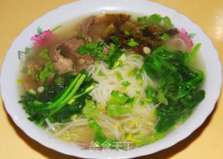 红油酸菜羊肉米线的做法步骤：11