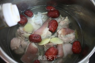 【一菜两吃】水晶肘片的做法步骤：3