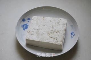 【豆腐两吃】。椒盐脆豆腐 & 糖醋脆豆腐的做法步骤：1