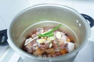 咖喱牛腩的做法步骤：2