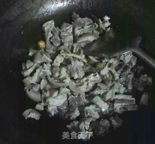 红绕羊肉（暖冬必吃，不可错过）的做法步骤：3