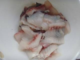 芝麻鱼片的做法步骤：4