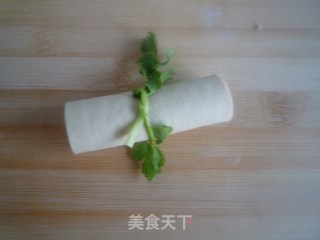 爽口豆皮卷的做法步骤：6