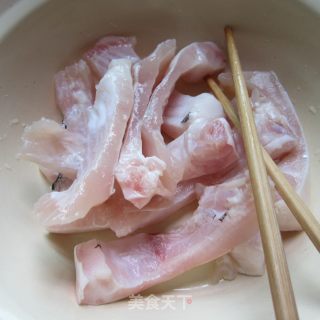 红米鱼的做法步骤：1