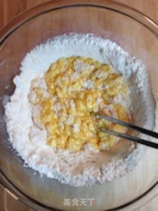 手擀意式黄金面(系列之一)黄金瀑布里蒜,椒香【传统的意式面】新鲜尝的做法步骤：9
