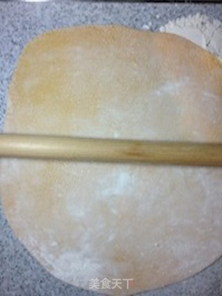 手擀意式黄金面(系列之一)黄金瀑布里蒜,椒香【传统的意式面】新鲜尝的做法步骤：29