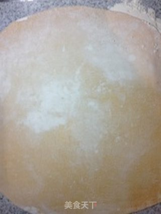 手擀意式黄金面(系列之一)黄金瀑布里蒜,椒香【传统的意式面】新鲜尝的做法步骤：30