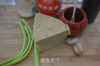 大学食堂的回忆-【凉拌面筋】的做法步骤：1