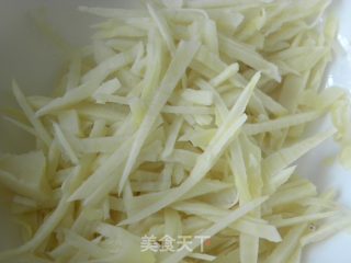 炒野鸡丝的做法步骤：1