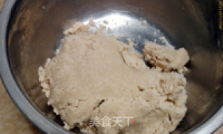 满口酥香的黑芝麻桃酥的做法步骤：2