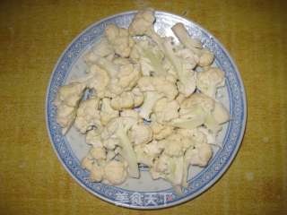 咖喱烧花菜的做法步骤：3