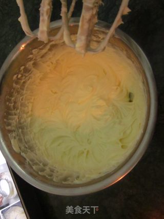 淡淡风味的小点心——软香芝士球的做法步骤：6