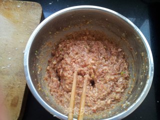 猪肉白菜饺子的做法步骤：3