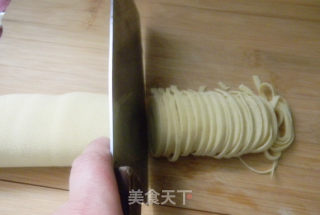 香辣油丝的做法步骤：2