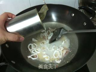椰奶鱿鱼包菜意大利面的做法步骤：6