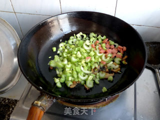 蚝油三丁的做法步骤：3