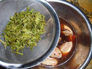 茶香鸡翅的做法步骤：4
