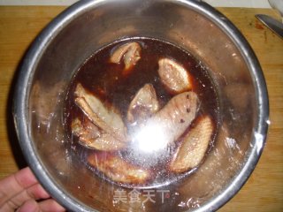 茶香鸡翅的做法步骤：5