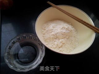 西红柿剔尖的做法步骤：1