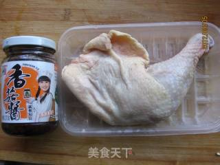 香菇酱手撕鸡的做法步骤：1