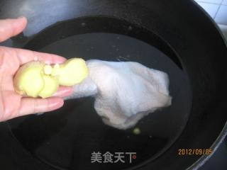 香菇酱手撕鸡的做法步骤：3