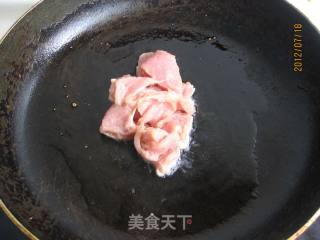 小炒松蘑的做法步骤：4