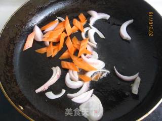 小炒松蘑的做法步骤：7