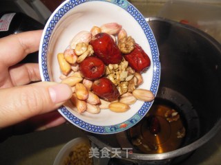 红枣核桃益智豆浆的做法步骤：3