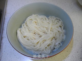 史云生原汁上汤鸡丝青菜面的做法步骤：6