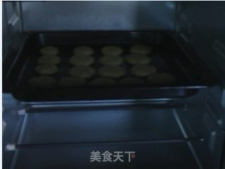 酥得掉渣的小饼干的做法步骤：9