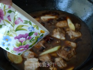 【酱排骨】一碗料汁轻松搞定的做法步骤：9