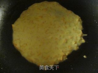 红萝卜香蕉鸡蛋饼的做法步骤：6